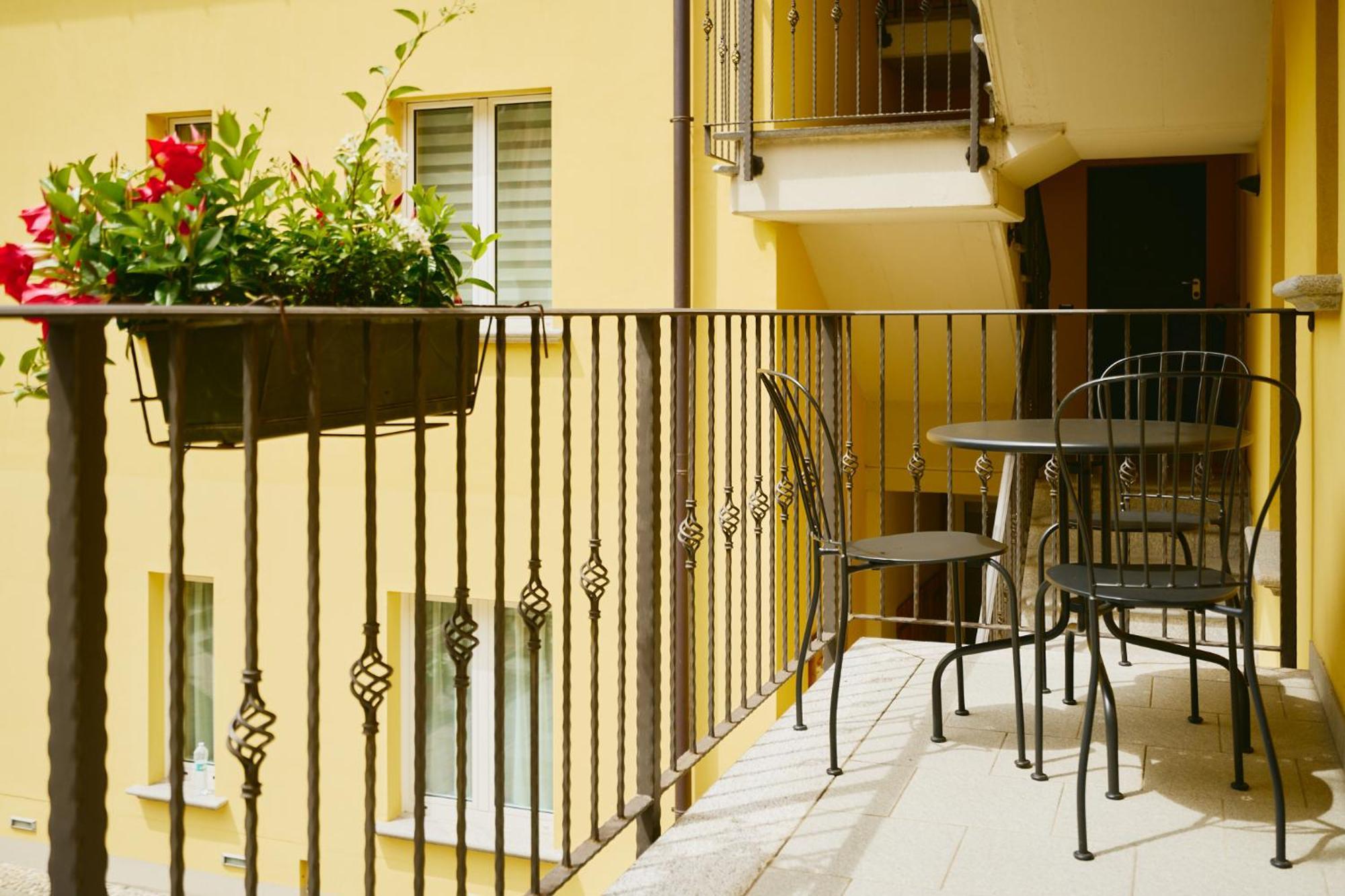 Residence Antico Torchio Dervio Exterior foto