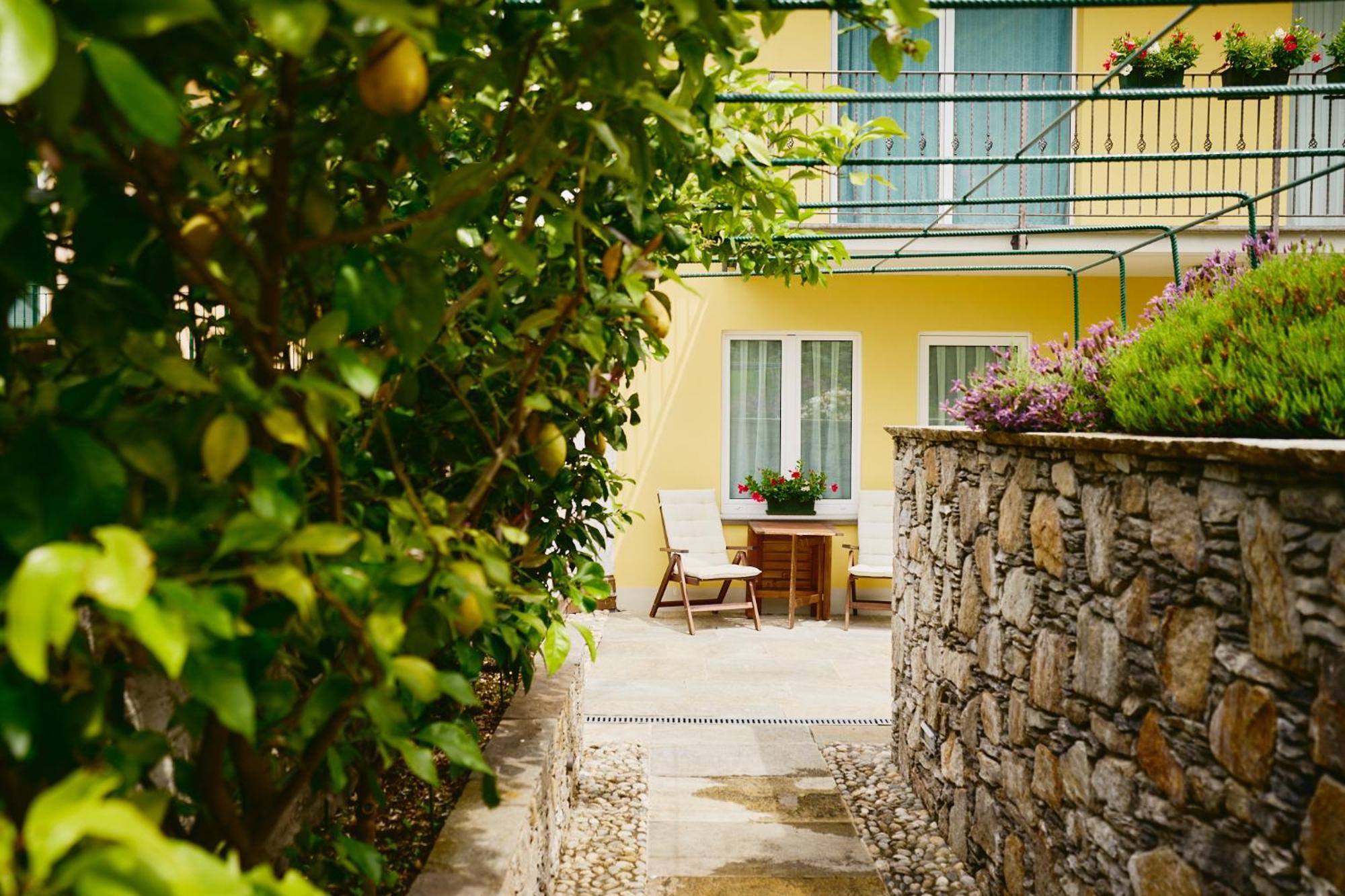 Residence Antico Torchio Dervio Exterior foto